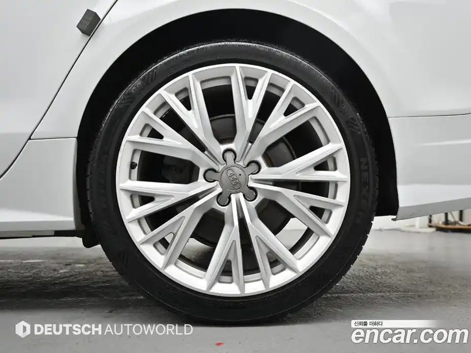 Audi A7 2015 2.0 гидро в Москве № 196886, фото 5