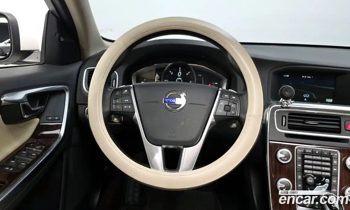 Volvo S60 2016 2.0 гидро в Москве № 197002, фото 13