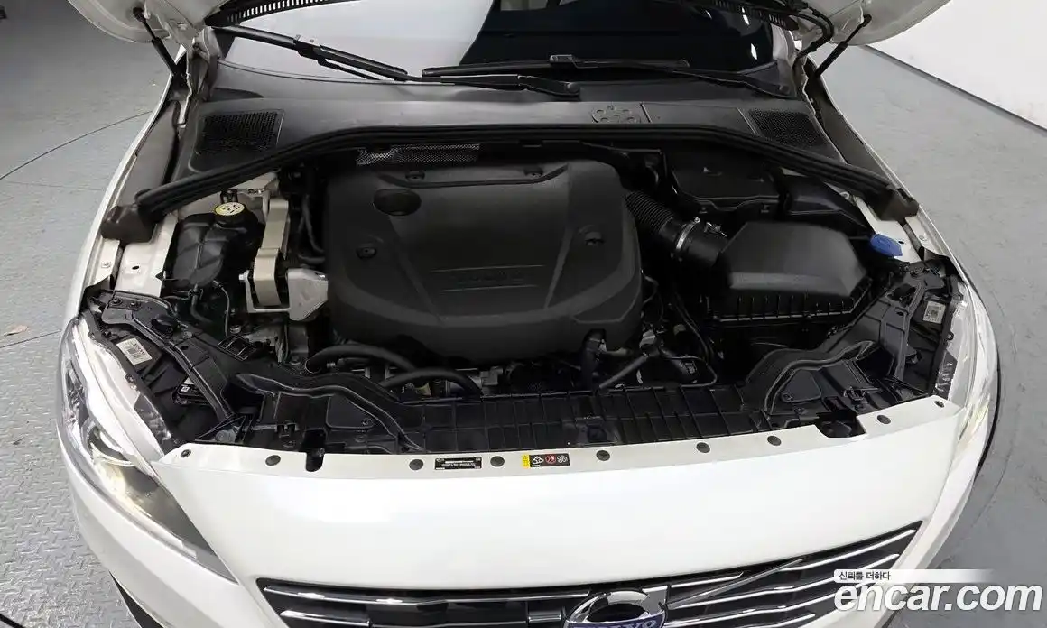 Volvo S60 2016 2.0 гидро в Москве № 197002, фото 6