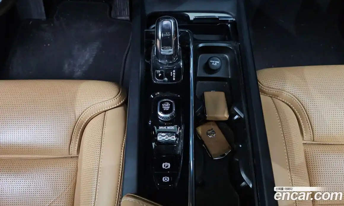 Volvo XC60 2019 2.0 гидро в Москве № 197087, фото 9