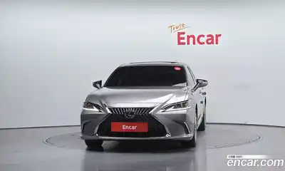 Lexus ES 2023 2.5 гидро в Москве № 198777, миниатюра 3