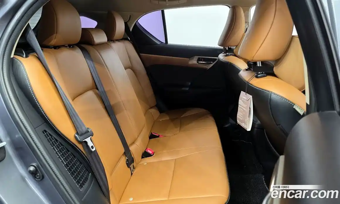 Lexus CT200h 2015 1.8 гидро в Москве № 198812, фото 12
