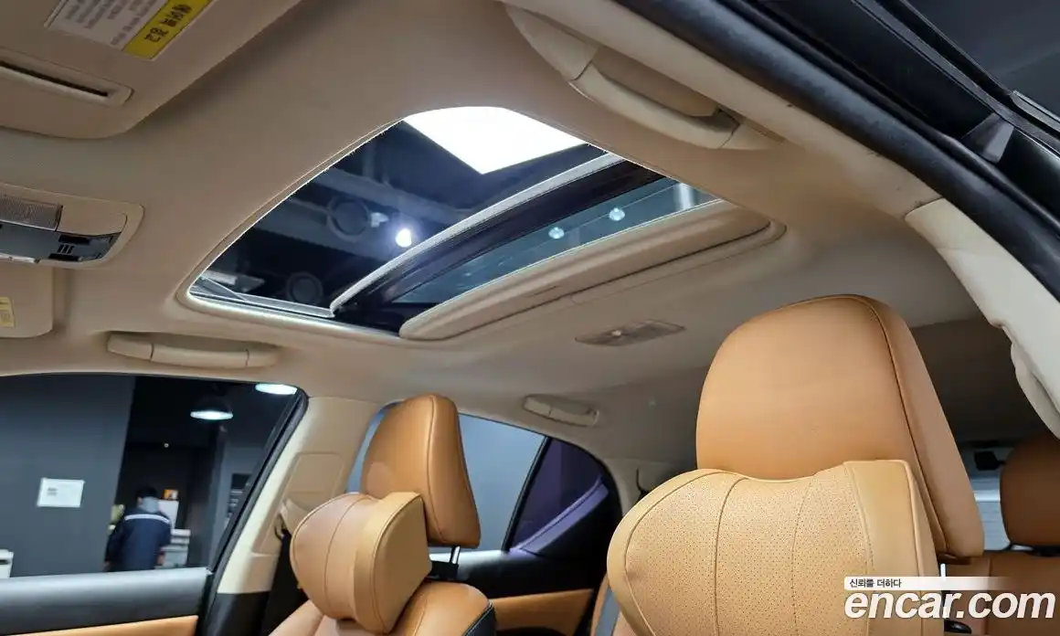 Lexus CT200h 2015 1.8 гидро в Москве № 198812, фото 18