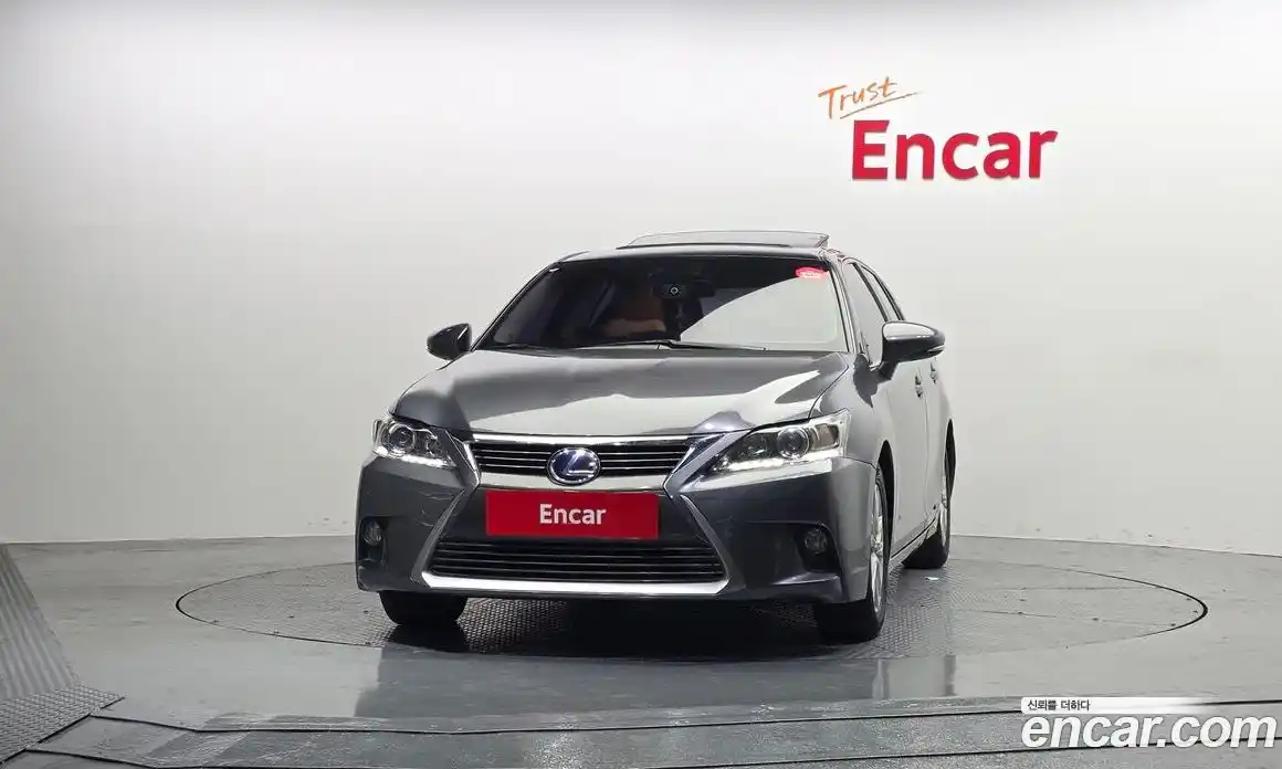 Lexus CT200h 2015 1.8 гидро в Москве № 198812, фото 3