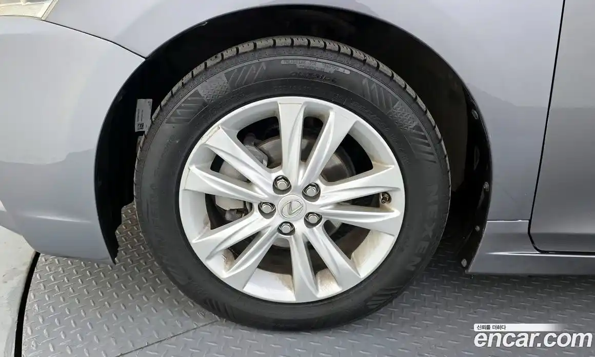 Lexus CT200h 2015 1.8 гидро в Москве № 198812, фото 5