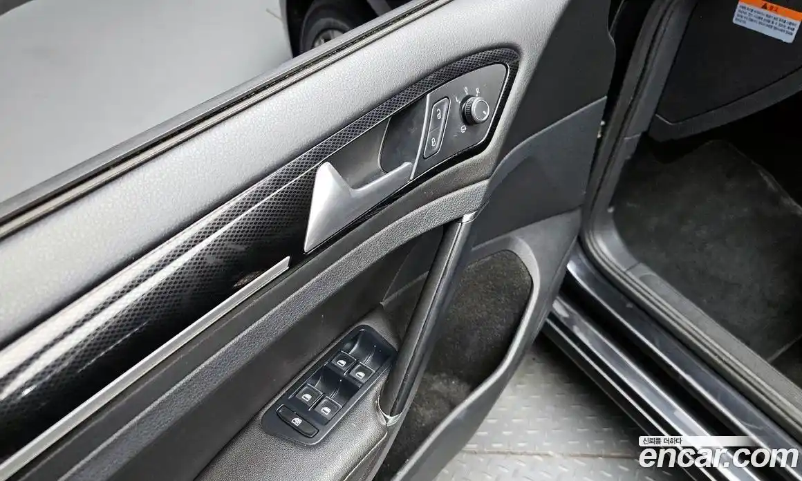 Volkswagen Golf 2015 2.0 гидро в Москве № 199294, фото 16