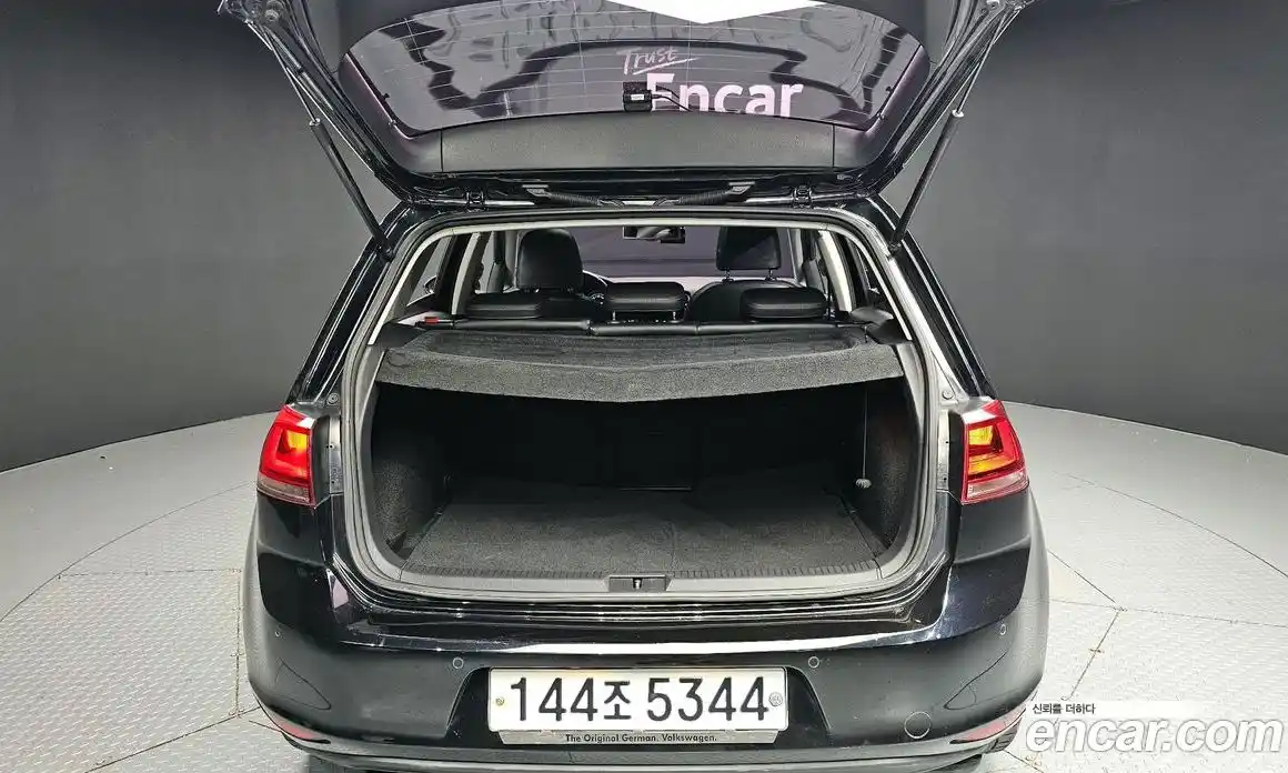 Volkswagen Golf 2015 2.0 гидро в Москве № 199294, фото 20