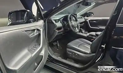 Toyota RAV4 2020 2.5 гидро в Москве № 199653, миниатюра 11