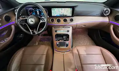 Mercedes-Benz E-Class 2023 2.0 гидро, миниатюра 7