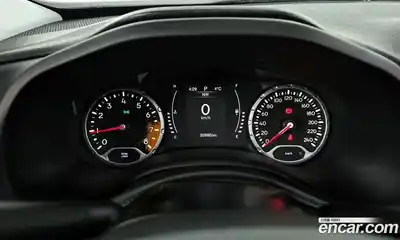 Jeep Renegade 2017 2.4 гидро в Москве № 208963, миниатюра 8