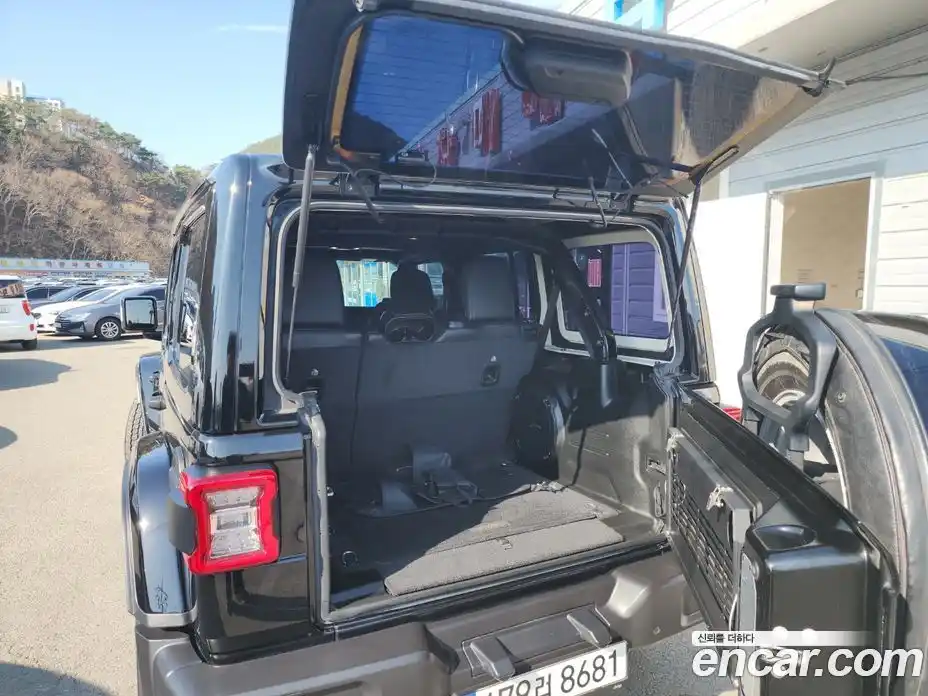 Jeep Wrangler 2021 2.0 гидро в Москве № 210708, фото 20