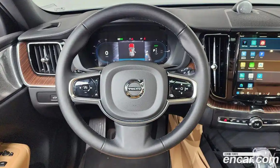 Volvo XC60 2024 2.0 гидро в Москве № 212809, фото 13