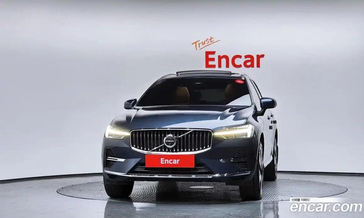 Volvo XC60 2024 2.0 гидро в Москве № 212809, фото 3
