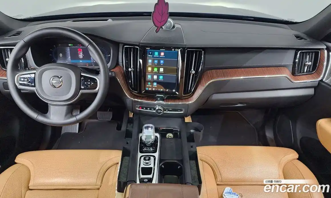 Volvo XC60 2024 2.0 гидро в Москве № 212809, фото 7