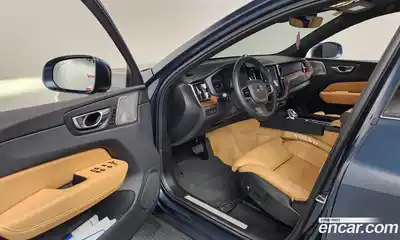 Volvo XC60 2024 2.0 гидро в Москве № 212809, миниатюра 10