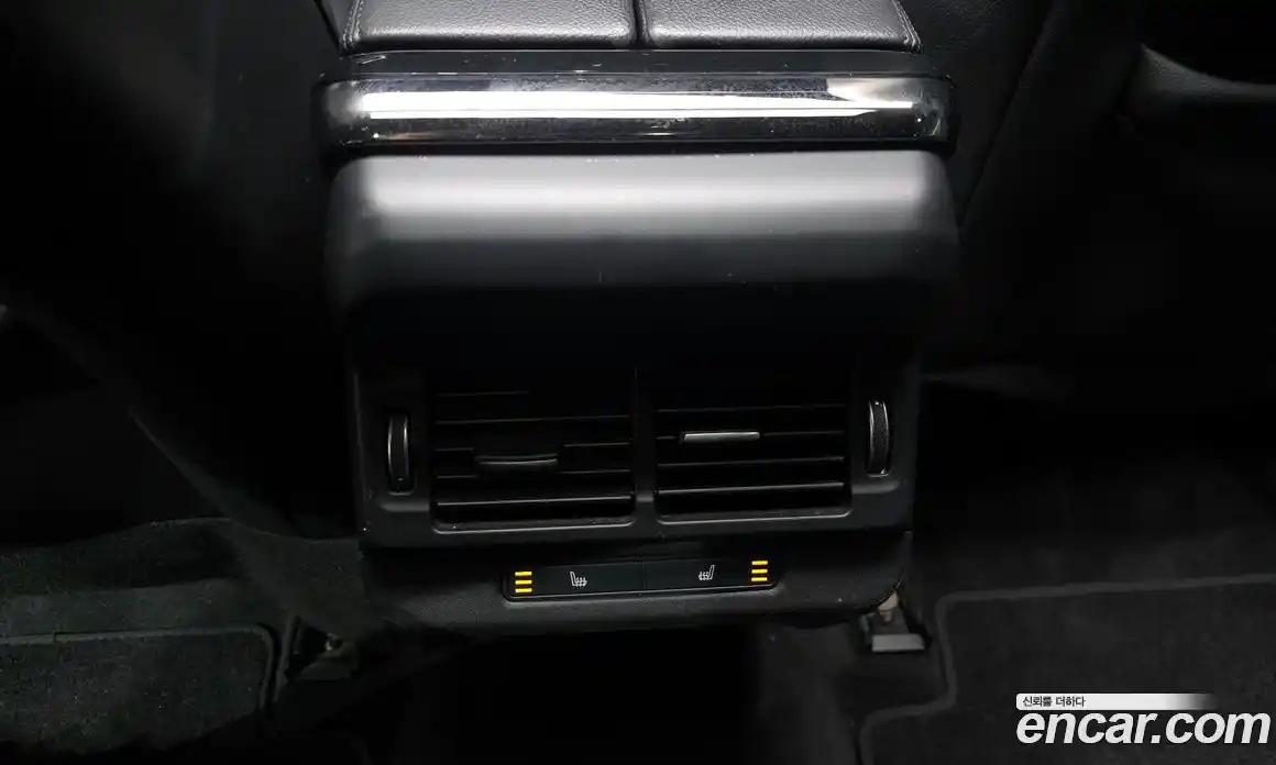 Land Rover Range-Rover Evoque 2022 2.0 гидро в Москве № 213357, фото 18