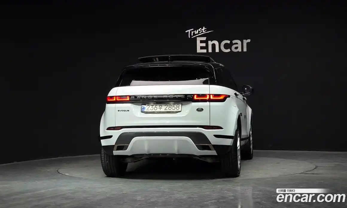 Land Rover Range-Rover Evoque 2022 2.0 гидро в Москве № 213357, фото 4