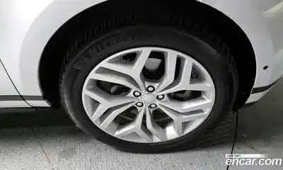Land Rover Range-Rover Evoque 2022 2.0 гидро в Москве № 213357, миниатюра 5