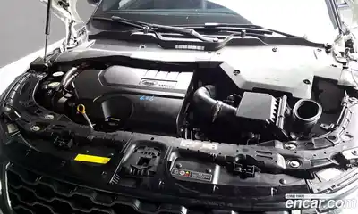 Land Rover Range-Rover Evoque 2022 2.0 гидро в Москве № 213357, миниатюра 6