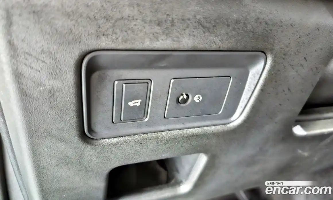 Land Rover Discovery 2018 2.0 гидро в Москве № 213483, фото 17