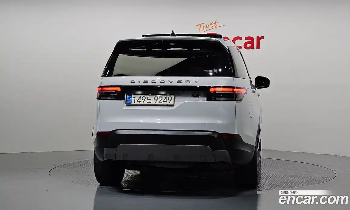Land Rover Discovery 2018 2.0 гидро в Москве № 213483, фото 3