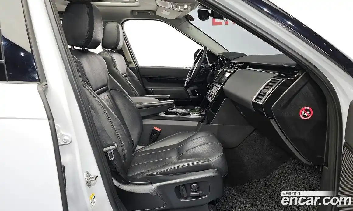 Land Rover Discovery 2018 2.0 гидро в Москве № 213483, фото 9