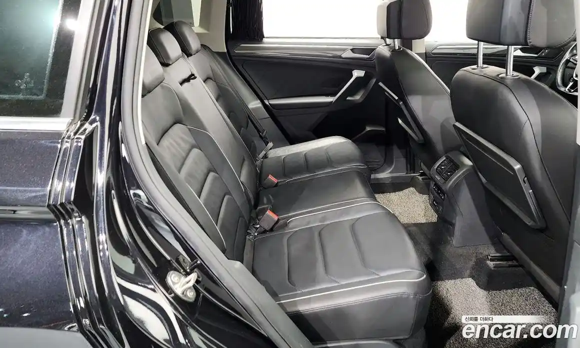 Volkswagen Tiguan 2019 2.0 гидро в Москве № 215291, фото 12