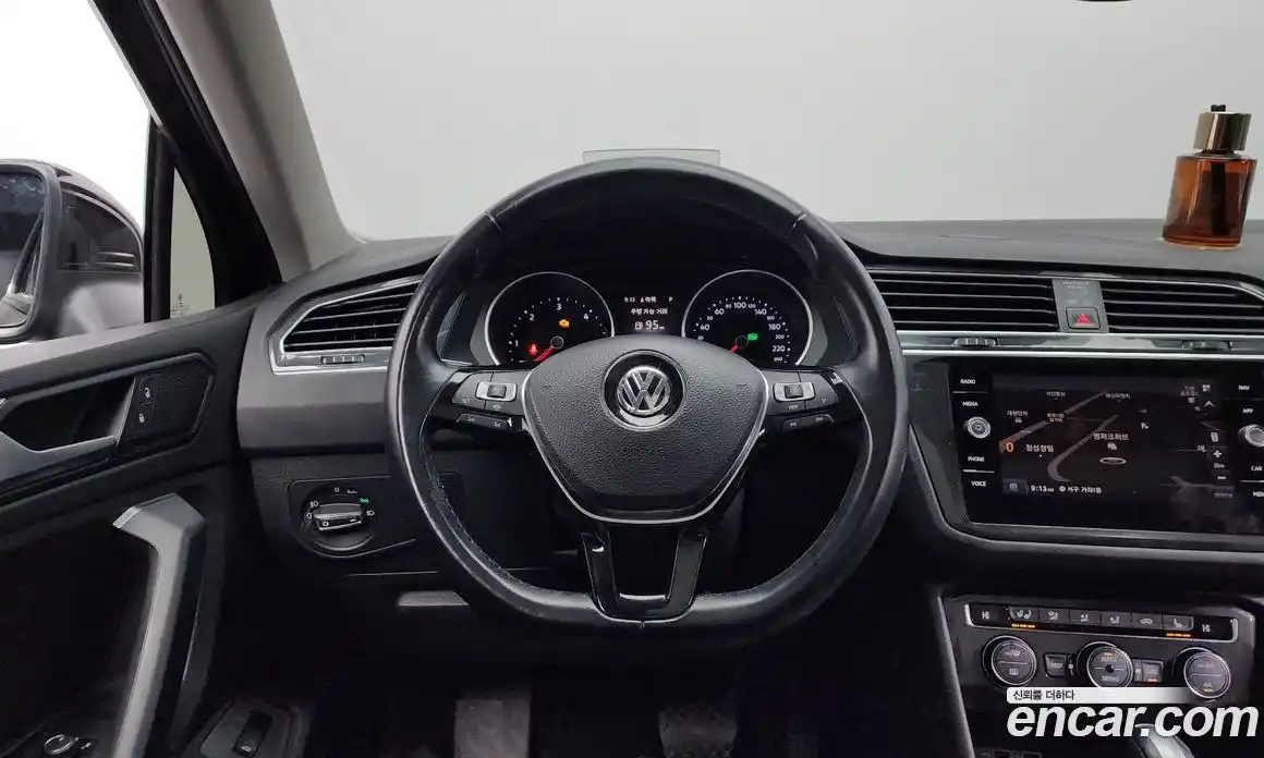 Volkswagen Tiguan 2019 2.0 гидро в Москве № 215291, фото 13
