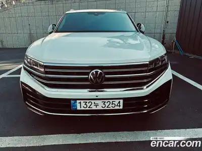Volkswagen Touareg 2025 3.0 гидро в Москве № 215392, миниатюра 5