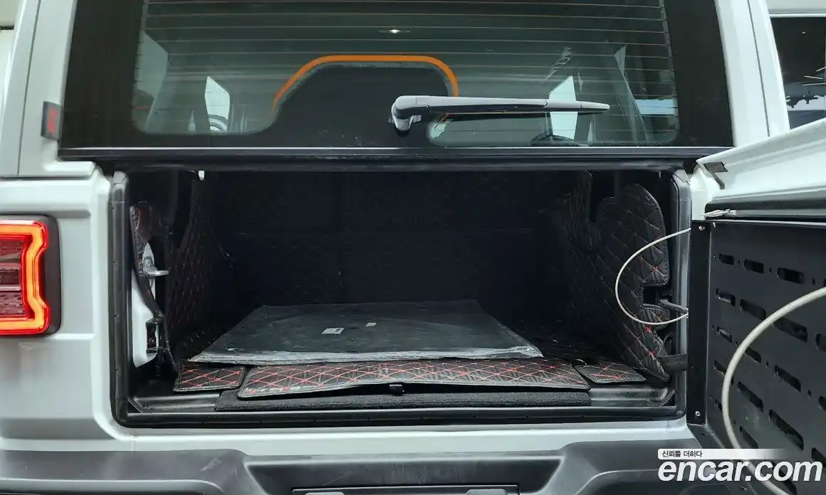 Jeep Wrangler 2022 2.0 гидро в Москве № 215505, фото 20