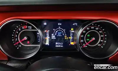 Jeep Wrangler 2022 2.0 гидро в Москве № 215505, миниатюра 8
