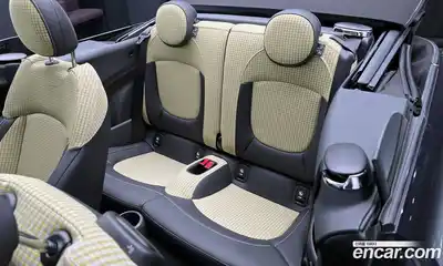 Mini Cooper Convertible 2024 2.0 гидро в Москве № 220405, миниатюра 12