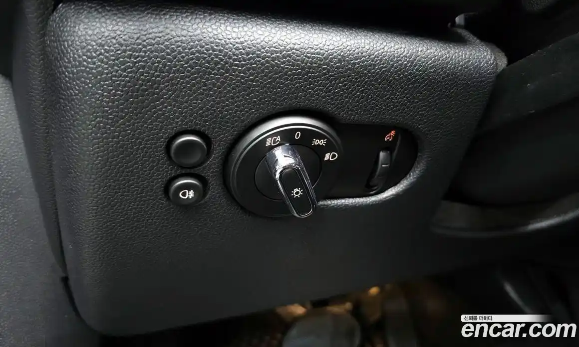Mini Cooper Convertible 2024 2.0 гидро в Москве № 220405, фото 17