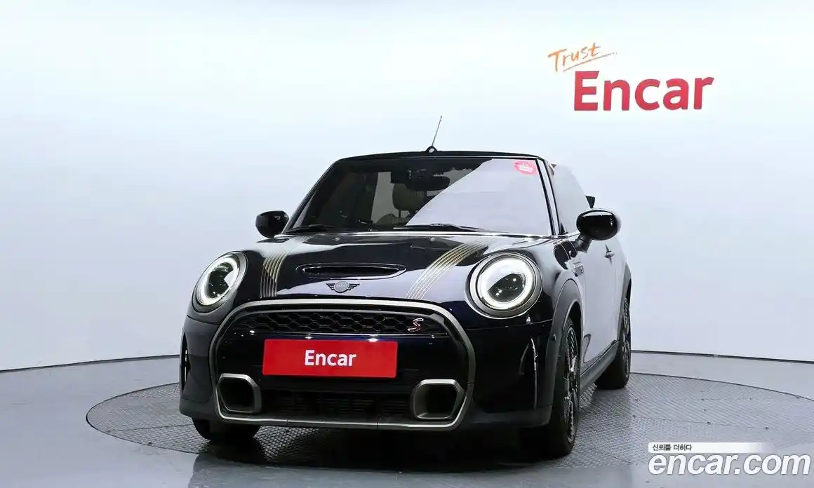 Mini Cooper Convertible 2024 2.0 гидро в Москве № 220405, фото 3