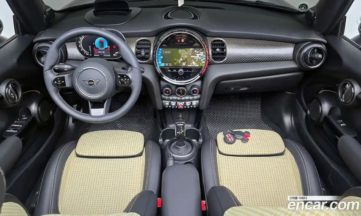 Mini Cooper Convertible 2024 2.0 гидро в Москве № 220405, фото 7