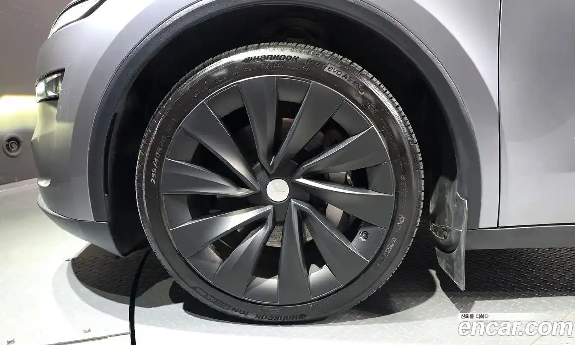 Tesla Model Y 2025 0.2 гидро в Москве № 231625, фото 5