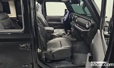 Jeep Wrangler 2023 2.0 гидро в Москве № 232401, миниатюра 11