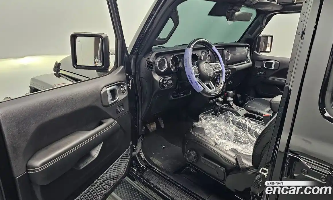 Jeep Wrangler 2023 2.0 гидро в Москве № 232401, фото 10