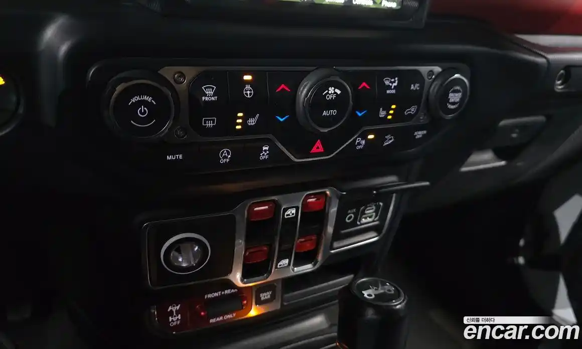 Jeep Wrangler 2018 2.0 гидро в Москве № 232738, фото 18