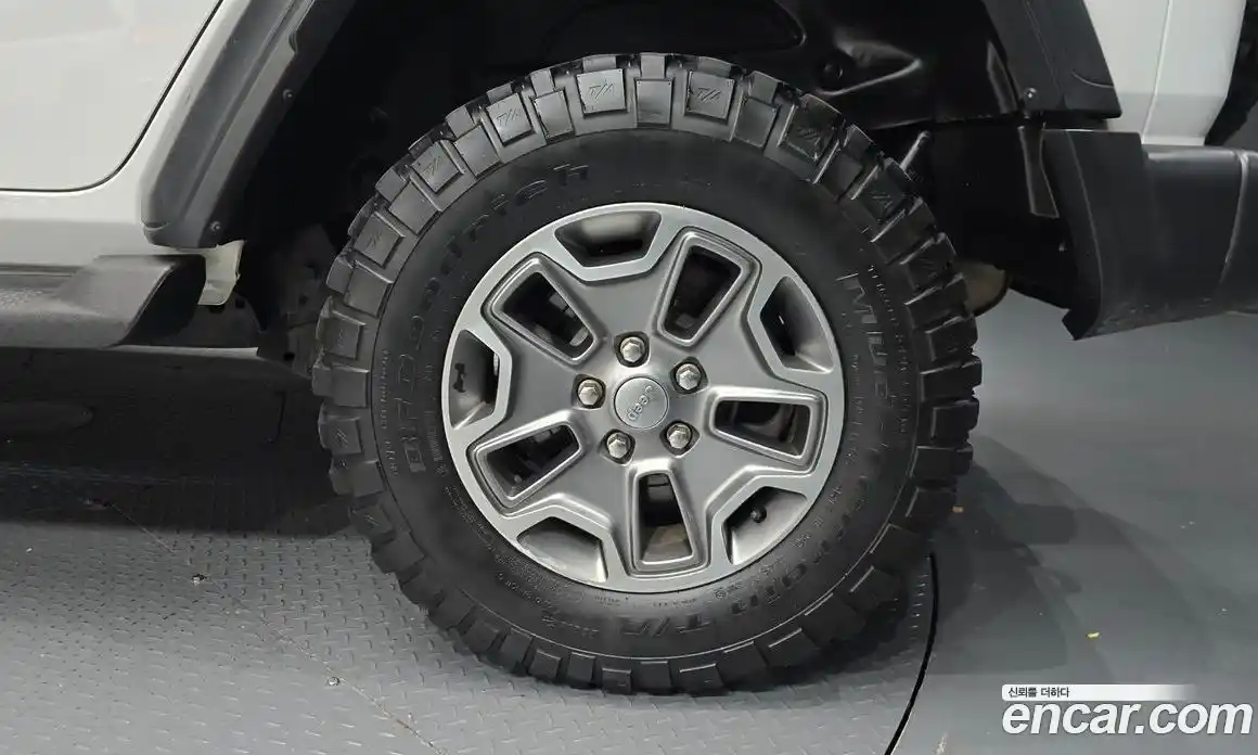 Jeep Wrangler 2018 2.0 гидро в Москве № 232738, фото 5