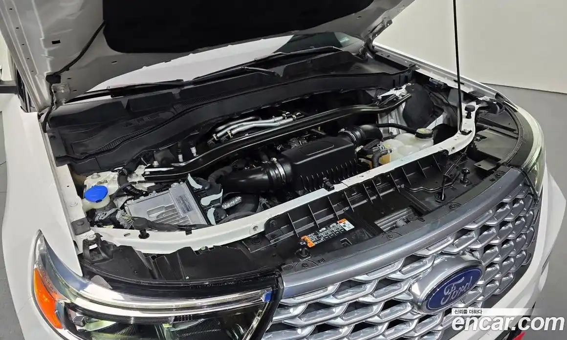 Ford Explorer 2022 3.0 гидро в Москве № 233281, фото 6