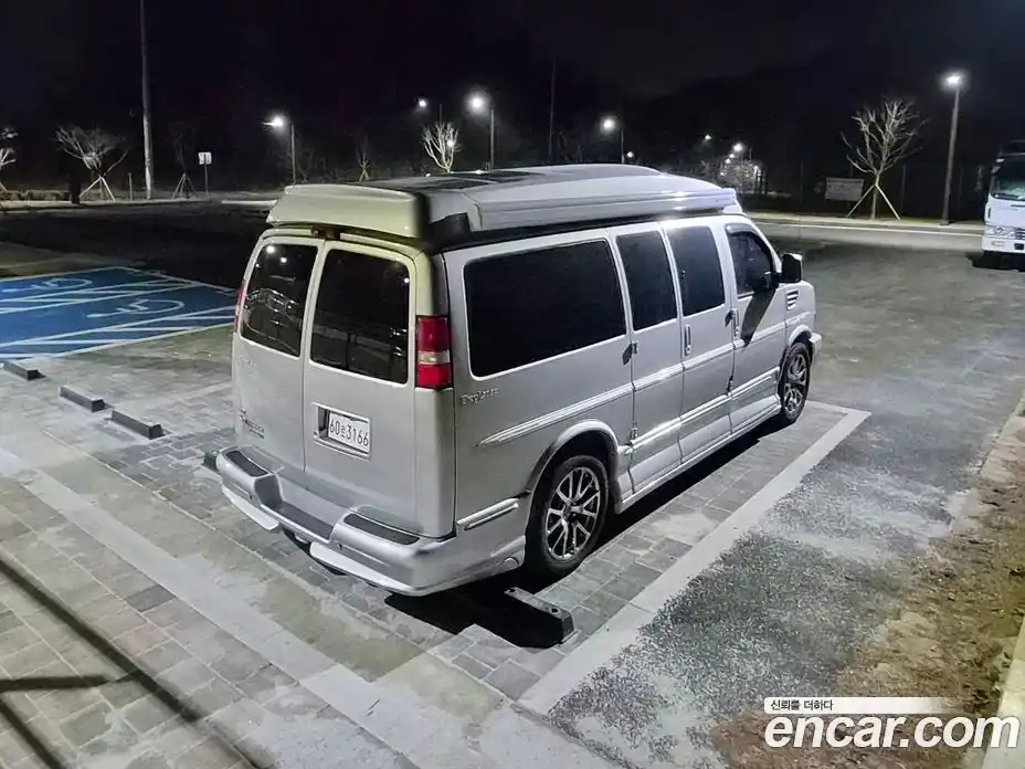 Chevrolet Express Van 2011 5.3 гидро в Москве № 235648, фото 8