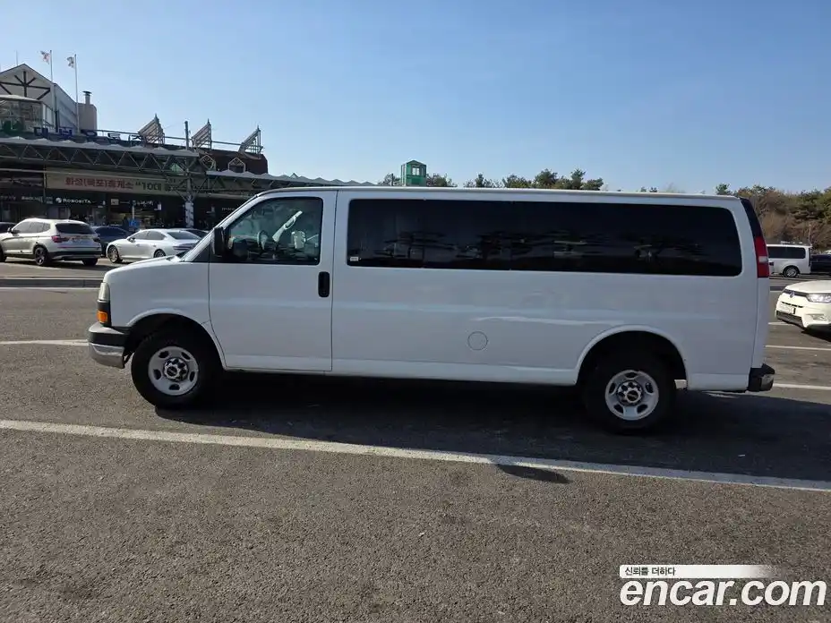 GMC Savana 2007 6.2 гидро в Москве № 235997, фото 6