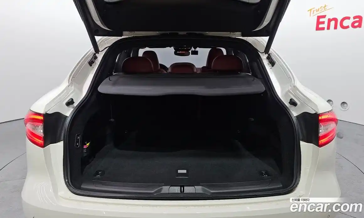 Maserati Levante 2017 3.0 гидро в Москве № 255944, фото 20