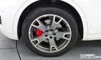 Maserati Levante 2017 3.0 гидро в Москве № 255944, миниатюра 5