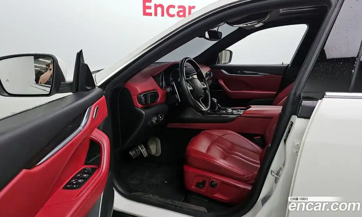 Maserati Levante 2017 3.0 гидро в Москве № 255944, фото 10