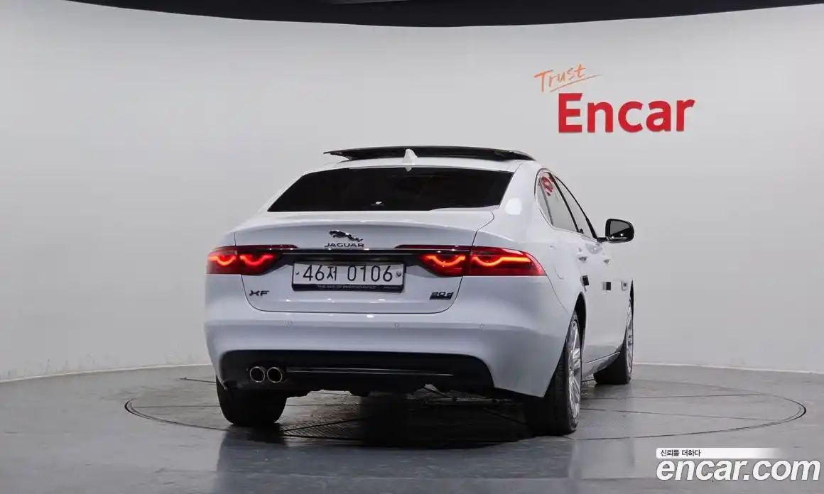 Jaguar XF 2016 2.0 гидро в Москве № 283821, фото 4