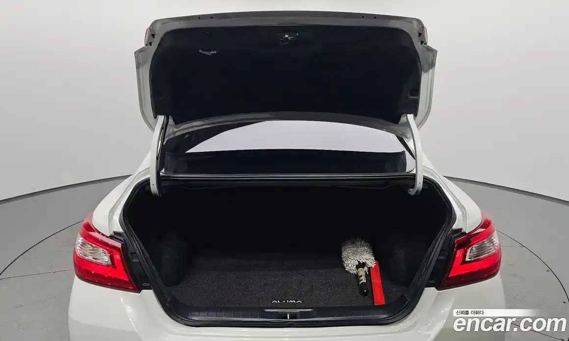 Nissan Altima 2017 2.5 гидро в Москве № 284911, фото 20