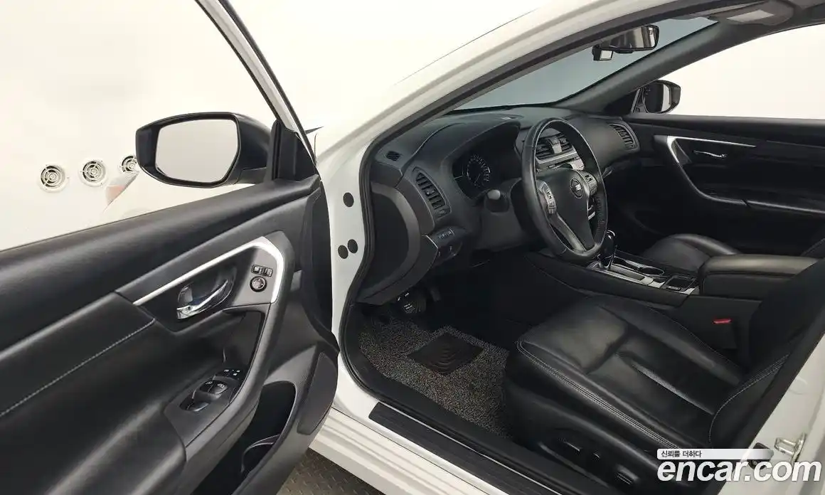 Nissan Altima 2017 2.5 гидро в Москве № 284911, фото 10
