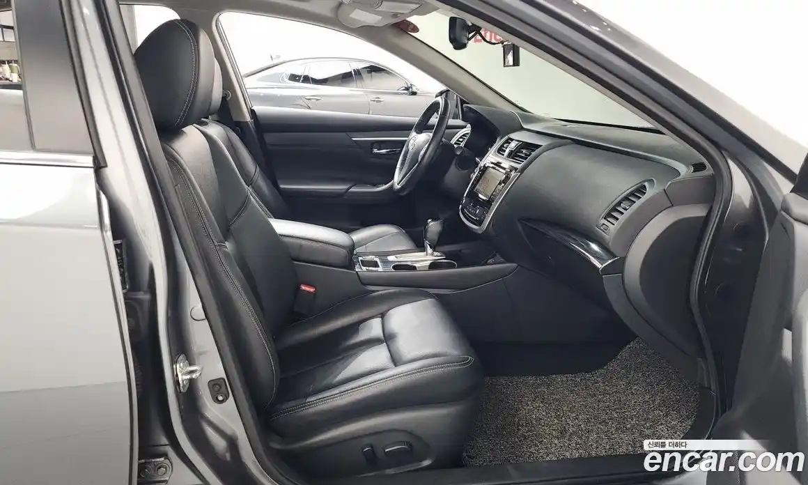 Nissan Altima 2018 2.5 гидро в Москве № 284914, фото 11